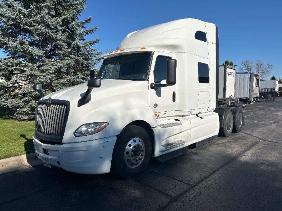 Sleeper Tractor-Heavy Duty Tractors-International-2022-LT625-De Pere-WI-310,716\n\t\tmiles-$ 73,250 - Image 3