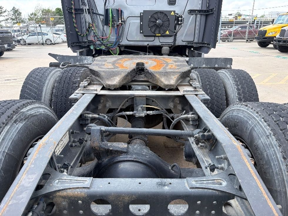 Sleeper Tractor-Heavy Duty Tractors-International-2022-LT625-Decatur-AL-426,369\n\t\tmiles-$ 69,750 - Image 6