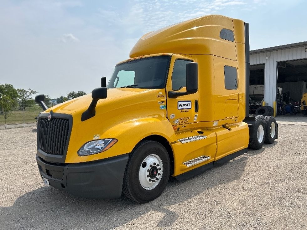 Sleeper Tractor-Heavy Duty Tractors-International-2022-LT625-Earth City-MO-416,853\n\t\tmiles-$ 62,500 - Image 3
