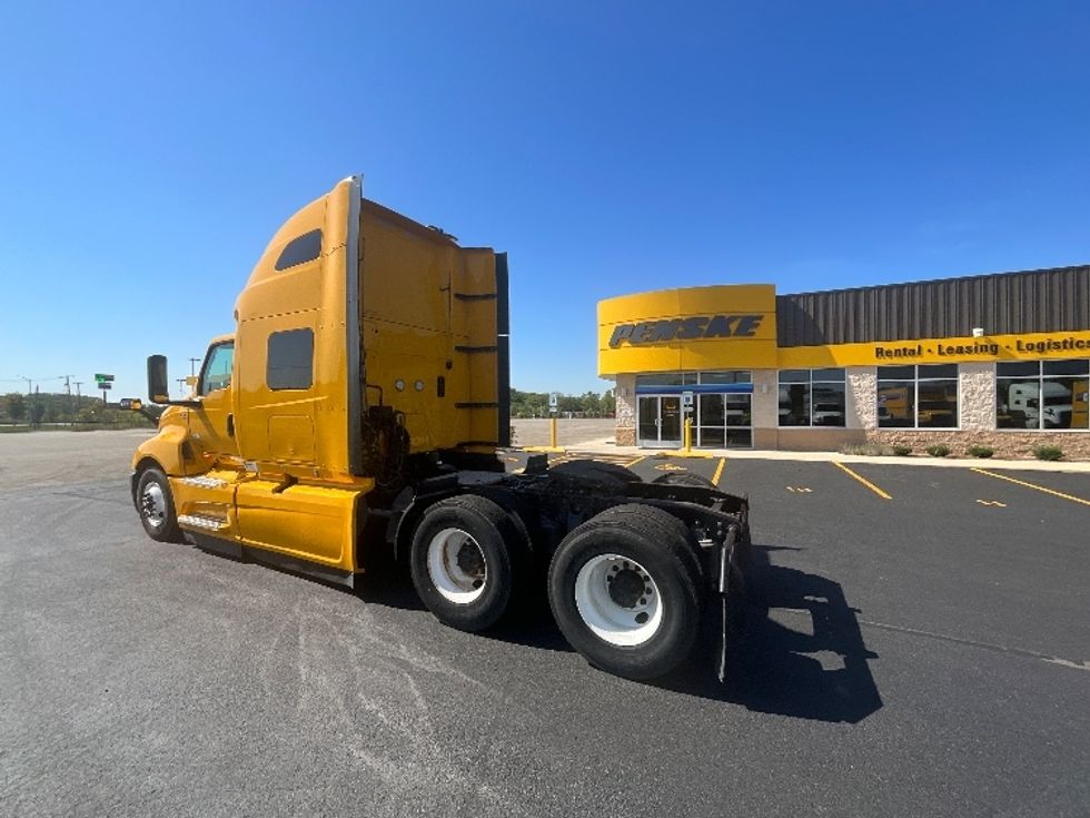 Sleeper Tractor-Heavy Duty Tractors-International-2022-LT625-East Chicago-IN-389,563\n\t\tmiles-$ 60,000 - Image 5