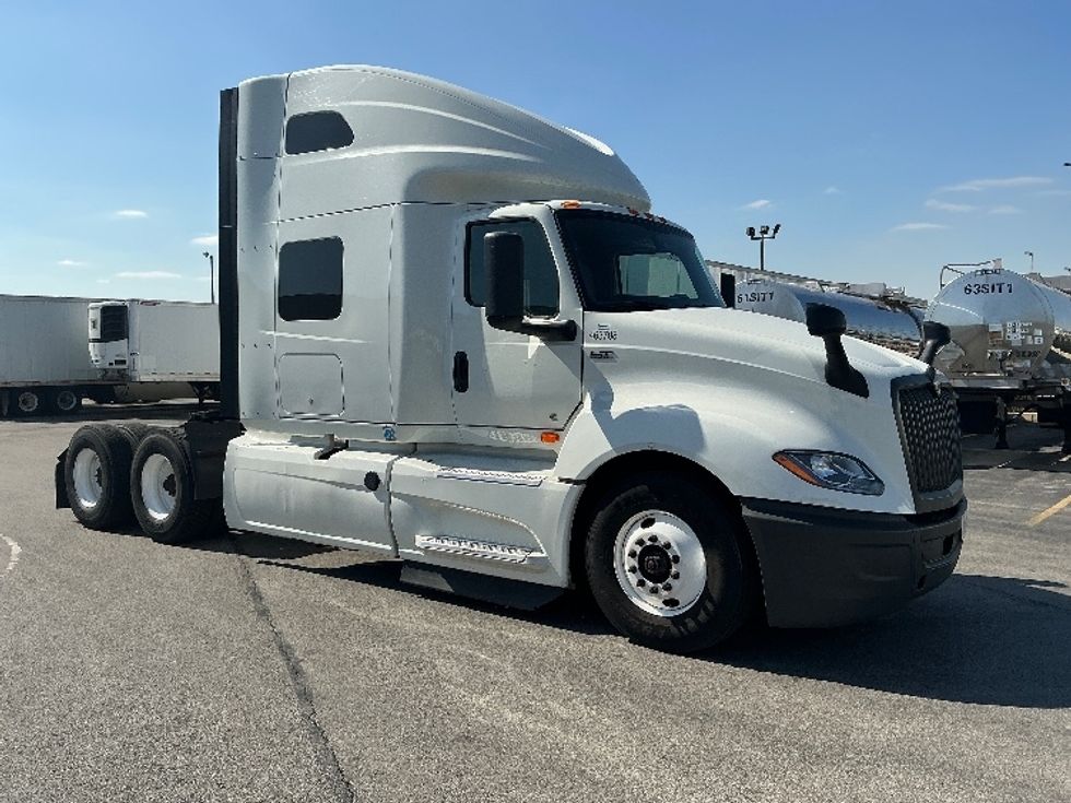 Sleeper Tractor-Heavy Duty Tractors-International-2022-LT625-East Chicago-IN-397,782\n\t\tmiles-$ 63,250 - Image 1