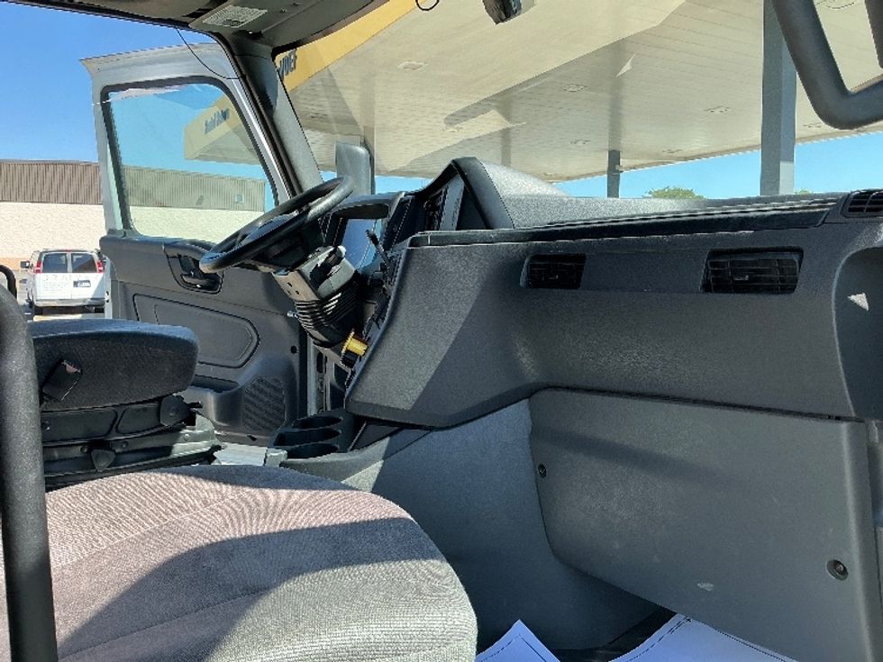 Sleeper Tractor-Heavy Duty Tractors-International-2022-LT625-East Chicago-IN-397,782\n\t\tmiles-$ 63,250 - Image 15