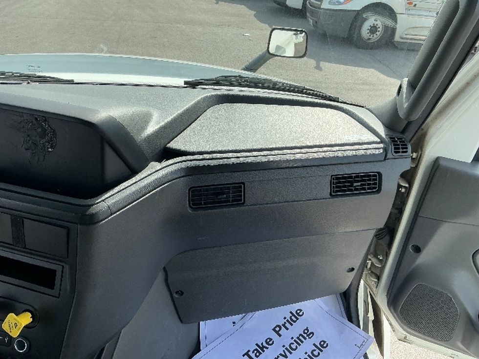 Sleeper Tractor-Heavy Duty Tractors-International-2022-LT625-East Chicago-IN-483,698\n\t\tmiles-$ 53,000 - Image 14