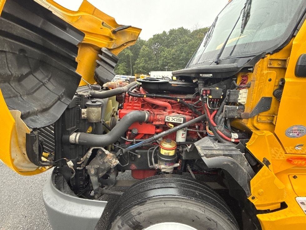 Sleeper Tractor-Heavy Duty Tractors-International-2022-LT625-Edison-NJ-376,377\n\t\tmiles-$ 61,250 - Image 21