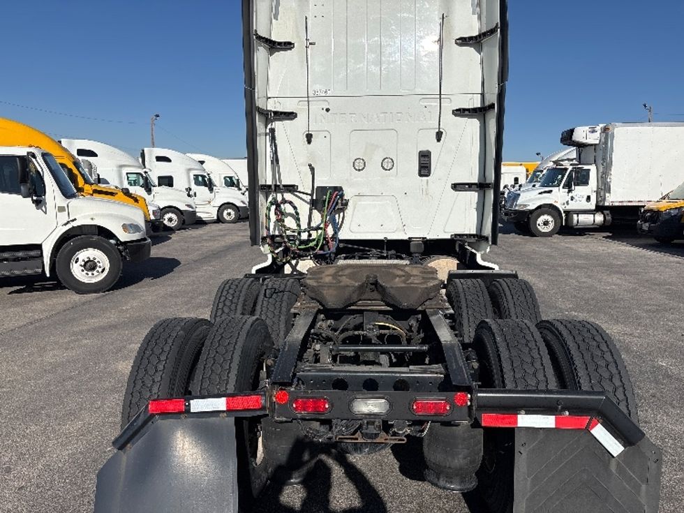 Sleeper Tractor-Heavy Duty Tractors-International-2022-LT625-El Paso-TX-465,224\n\t\tmiles-$ 59,250 - Image 6