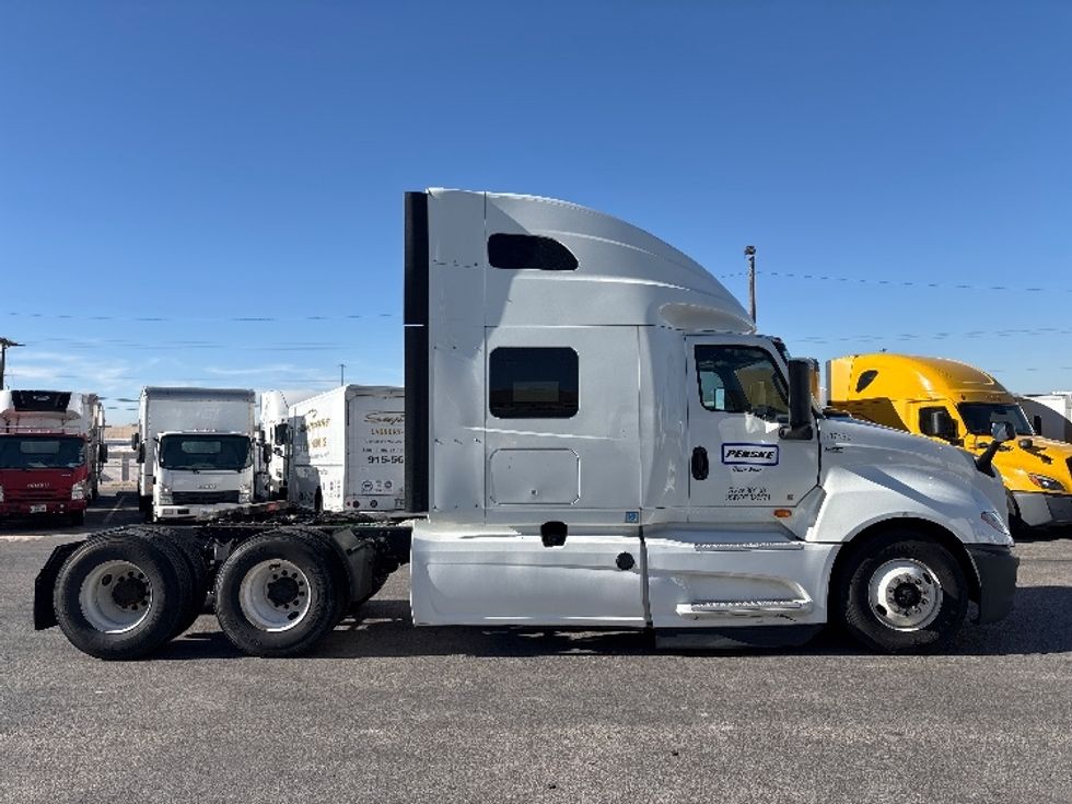 Sleeper Tractor-Heavy Duty Tractors-International-2022-LT625-El Paso-TX-465,224\n\t\tmiles-$ 59,250 - Image 8