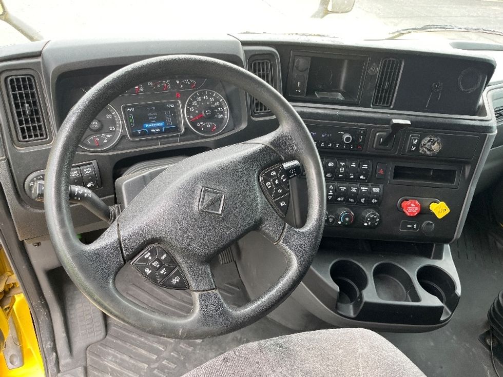 Sleeper Tractor-Heavy Duty Tractors-International-2022-LT625-El Paso-TX-586,504\n\t\tmiles-$ 43,750 - Image 11