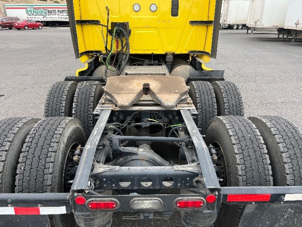Sleeper Tractor-Heavy Duty Tractors-International-2022-LT625-El Paso-TX-586,504\n\t\tmiles-$ 43,750 - Image 6