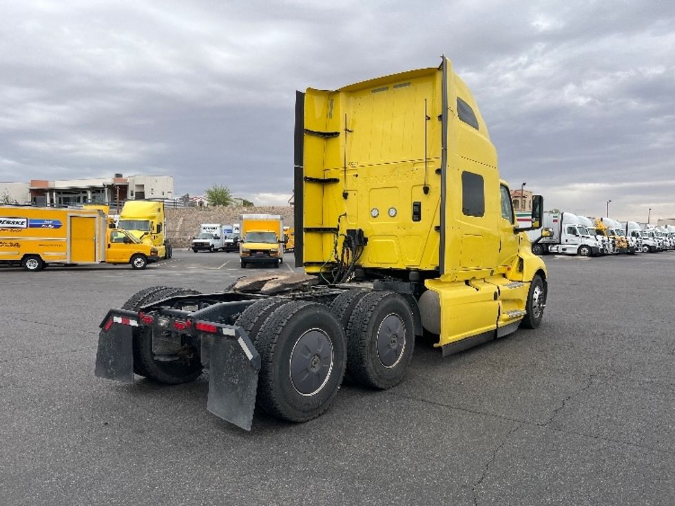 Sleeper Tractor-Heavy Duty Tractors-International-2022-LT625-El Paso-TX-586,504\n\t\tmiles-$ 43,750 - Image 7