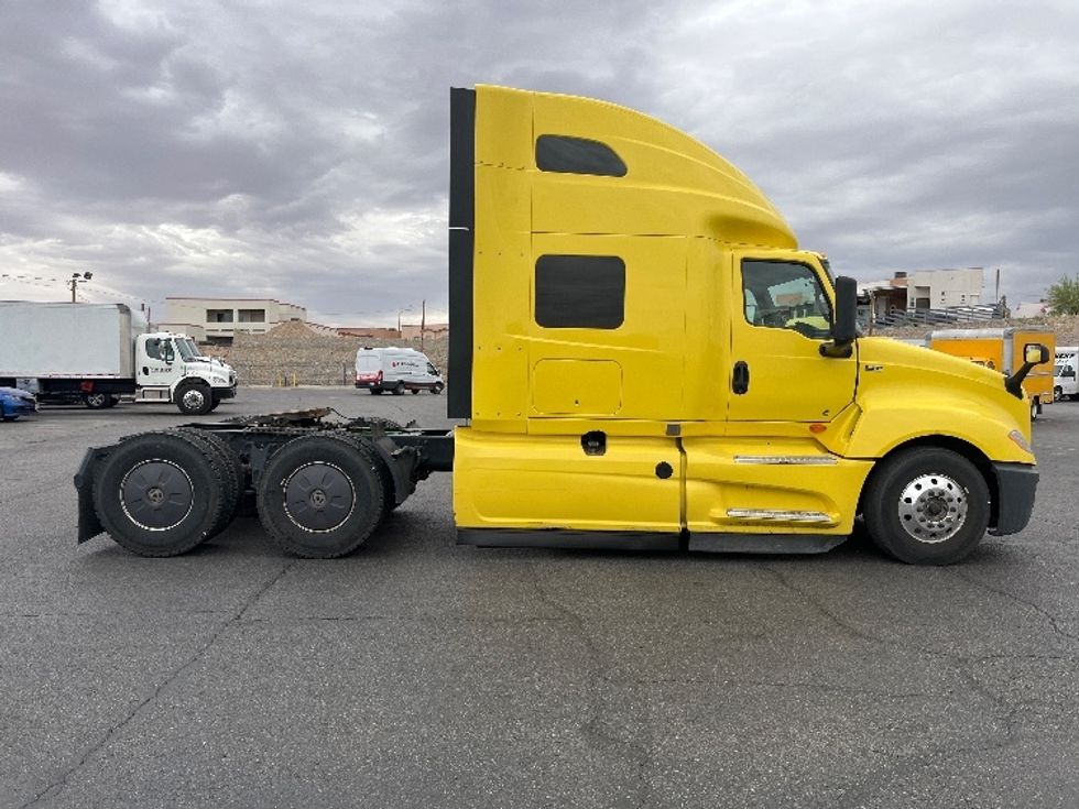 Sleeper Tractor-Heavy Duty Tractors-International-2022-LT625-El Paso-TX-586,504\n\t\tmiles-$ 43,750 - Image 8