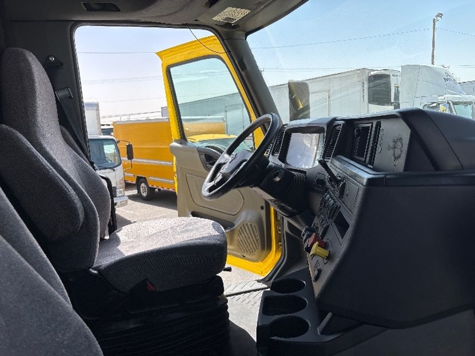 Sleeper Tractor-Heavy Duty Tractors-International-2022-LT625-El Paso-TX-607,566\n\t\tmiles-$ 40,500 - Image 13