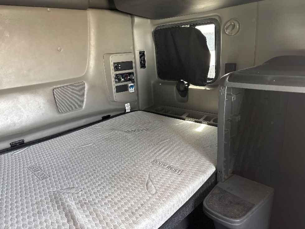 Sleeper Tractor-Heavy Duty Tractors-International-2022-LT625-El Paso-TX-607,566\n\t\tmiles-$ 40,500 - Image 16