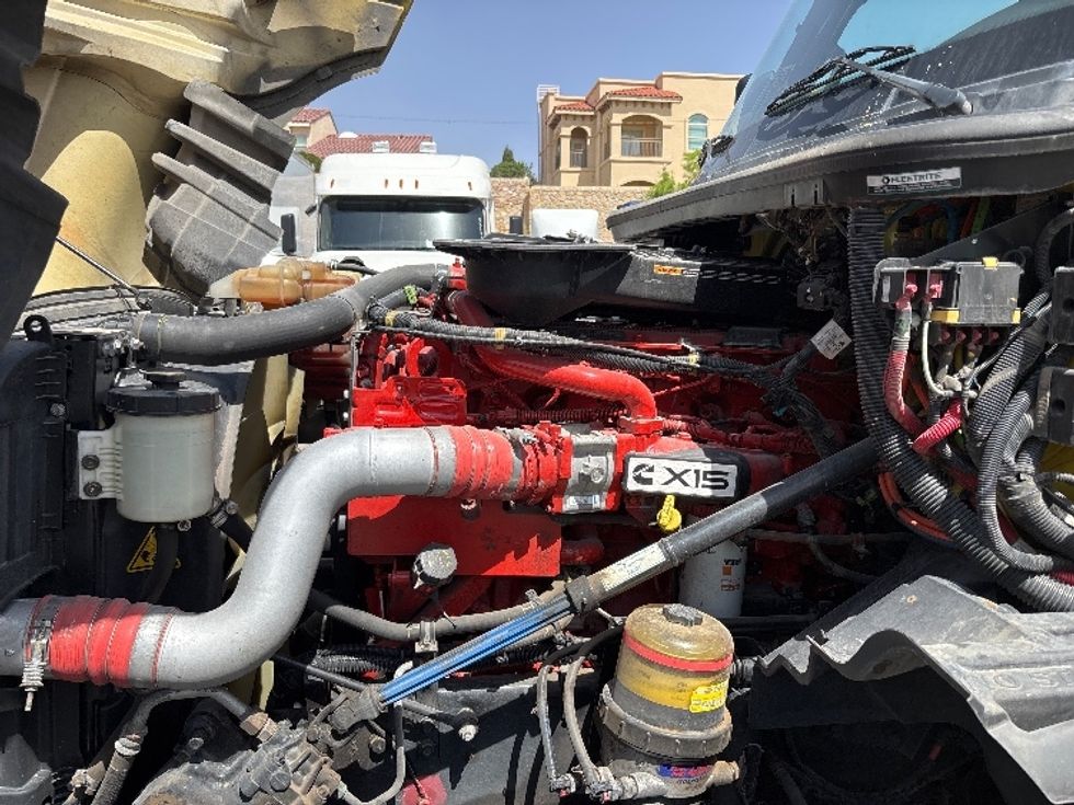 Sleeper Tractor-Heavy Duty Tractors-International-2022-LT625-El Paso-TX-607,566\n\t\tmiles-$ 40,500 - Image 19