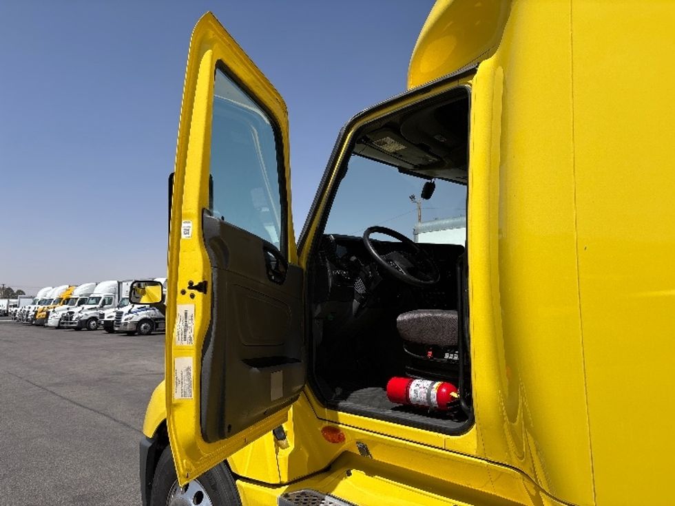 Sleeper Tractor-Heavy Duty Tractors-International-2022-LT625-El Paso-TX-607,566\n\t\tmiles-$ 40,500 - Image 9