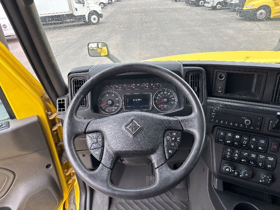 Sleeper Tractor-Heavy Duty Tractors-International-2022-LT625-El Paso-TX-618,983\n\t\tmiles-$ 37,500 - Image 11
