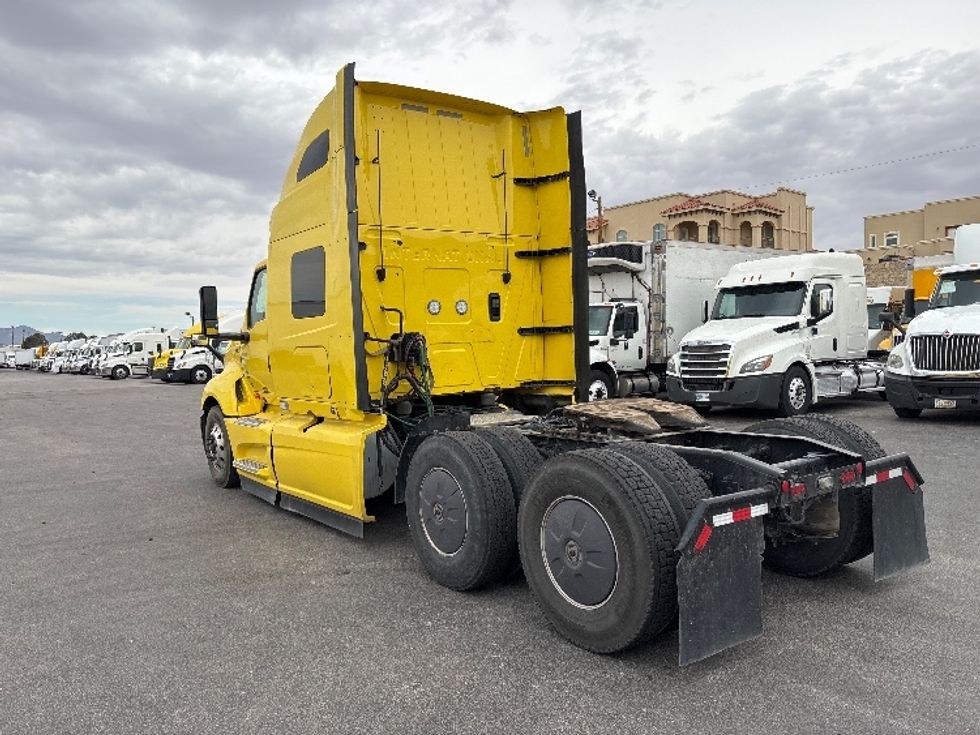 Sleeper Tractor-Heavy Duty Tractors-International-2022-LT625-El Paso-TX-618,983\n\t\tmiles-$ 37,500 - Image 5