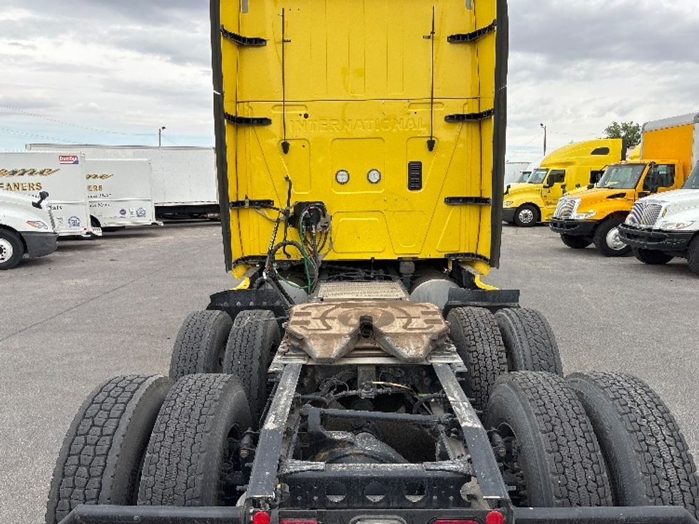 Sleeper Tractor-Heavy Duty Tractors-International-2022-LT625-El Paso-TX-618,983\n\t\tmiles-$ 37,500 - Image 6