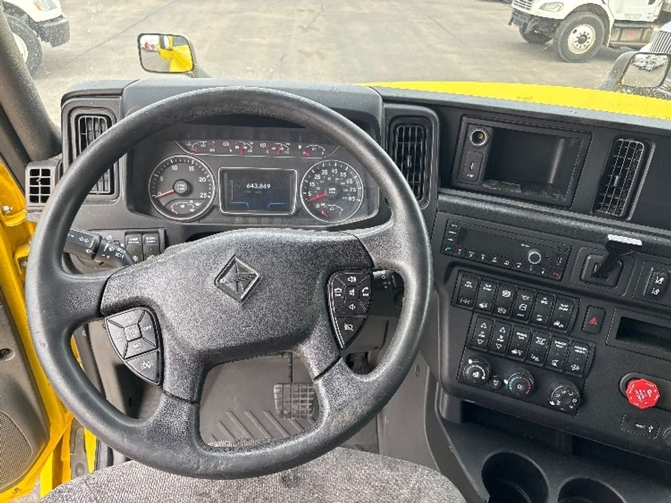 Sleeper Tractor-Heavy Duty Tractors-International-2022-LT625-El Paso-TX-643,849\n\t\tmiles-$ 37,500 - Image 11