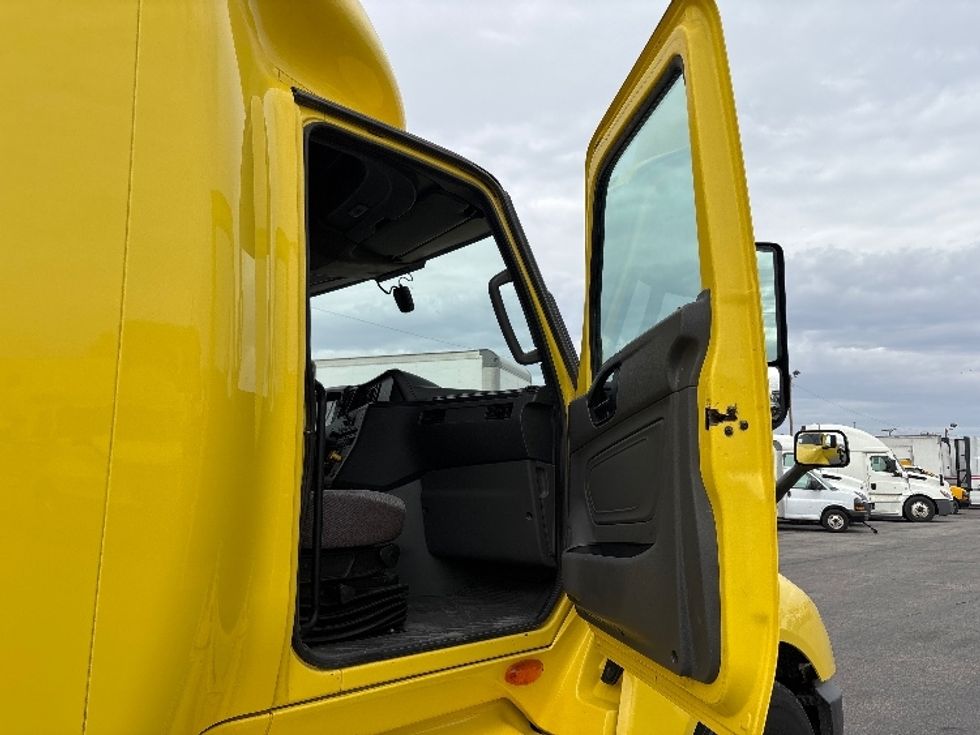 Sleeper Tractor-Heavy Duty Tractors-International-2022-LT625-El Paso-TX-643,849\n\t\tmiles-$ 37,500 - Image 13