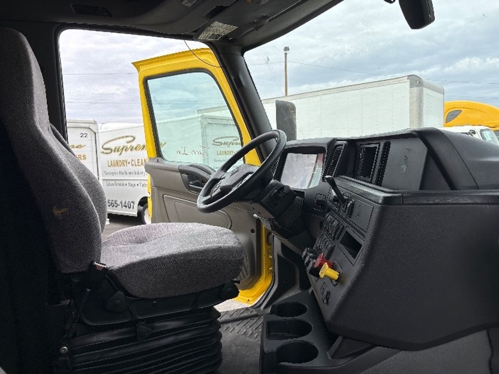 Sleeper Tractor-Heavy Duty Tractors-International-2022-LT625-El Paso-TX-643,849\n\t\tmiles-$ 37,500 - Image 15