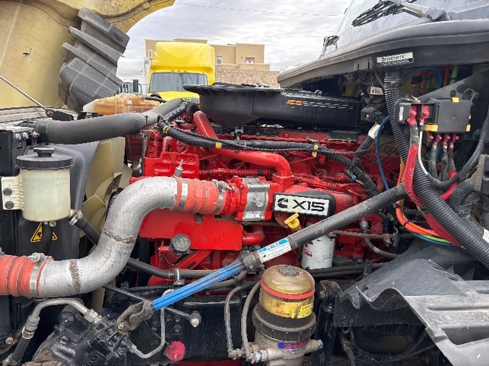 Sleeper Tractor-Heavy Duty Tractors-International-2022-LT625-El Paso-TX-643,849\n\t\tmiles-$ 37,500 - Image 21