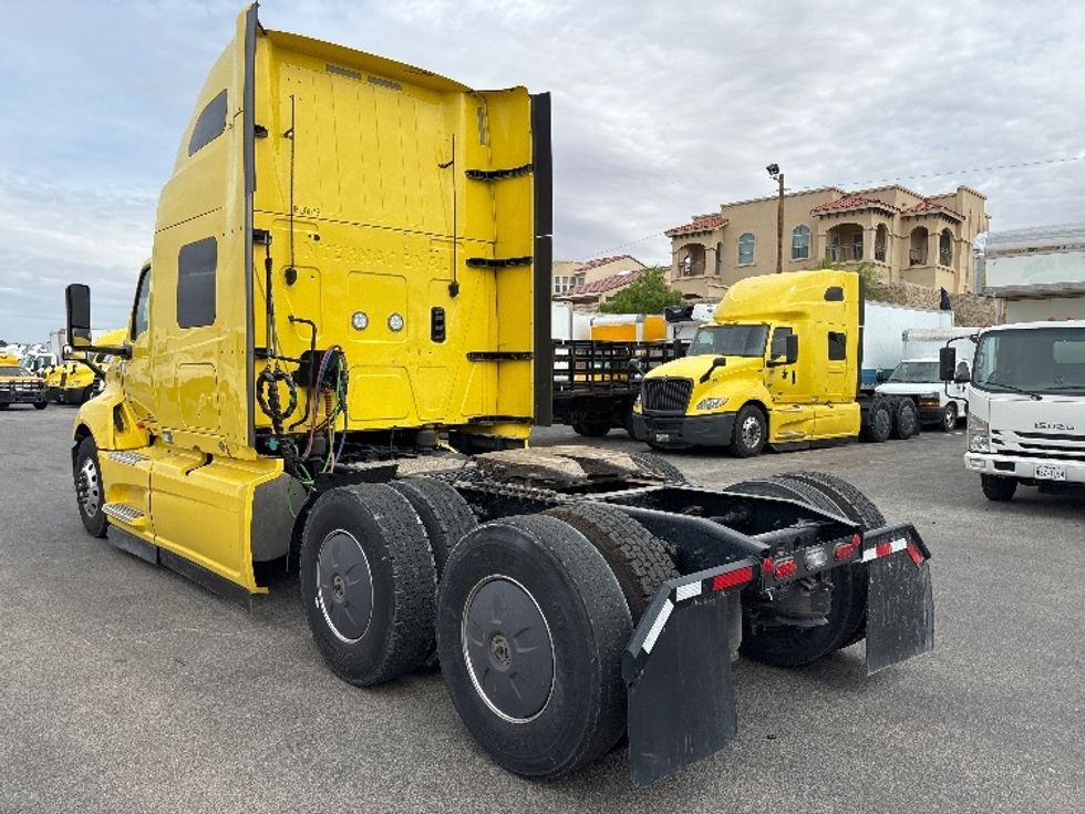 Sleeper Tractor-Heavy Duty Tractors-International-2022-LT625-El Paso-TX-643,849\n\t\tmiles-$ 37,500 - Image 5