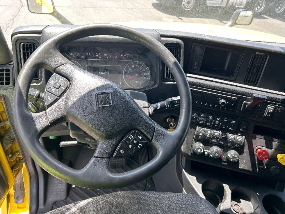 Sleeper Tractor-Heavy Duty Tractors-International-2022-LT625-El Paso-TX-646,518\n\t\tmiles-$ 35,750 - Image 11