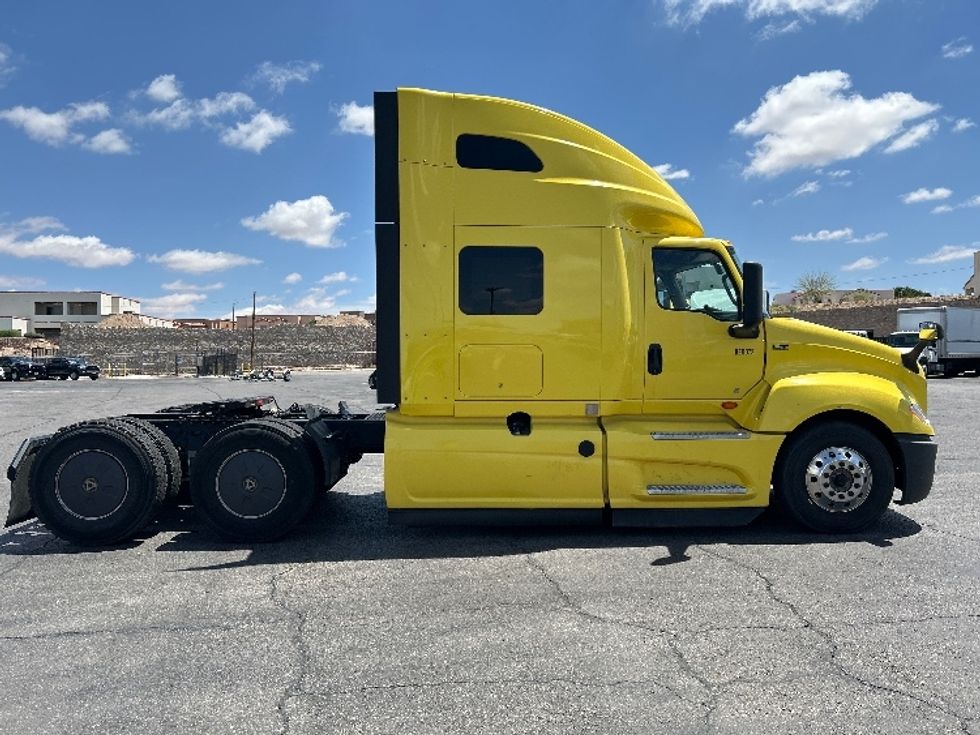 Sleeper Tractor-Heavy Duty Tractors-International-2022-LT625-El Paso-TX-646,518\n\t\tmiles-$ 35,750 - Image 8