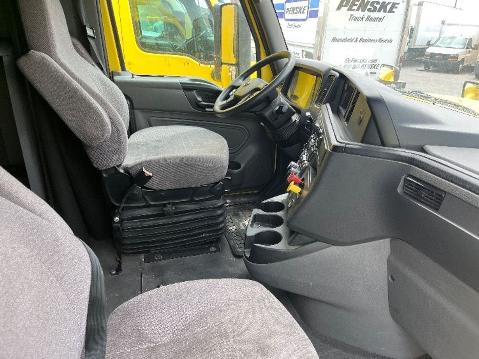 Sleeper Tractor-Heavy Duty Tractors-International-2022-LT625-El Paso-TX-648,232\n\t\tmiles-$ 37,250 - Image 15