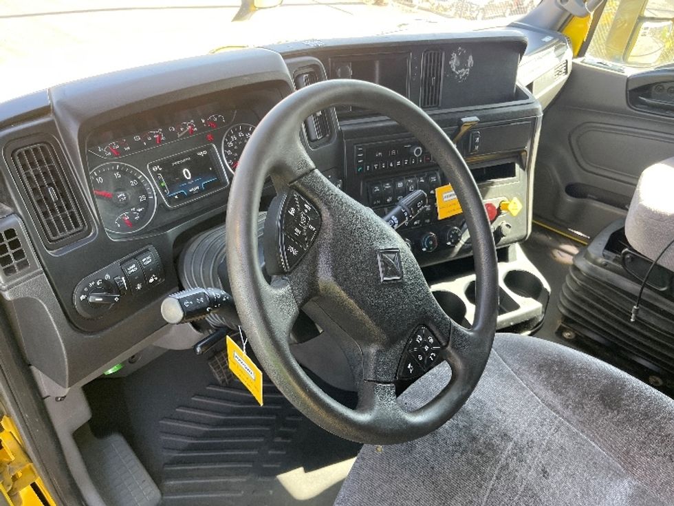 Sleeper Tractor-Heavy Duty Tractors-International-2022-LT625-El Paso-TX-649,196\n\t\tmiles-$ 34,750 - Image 10