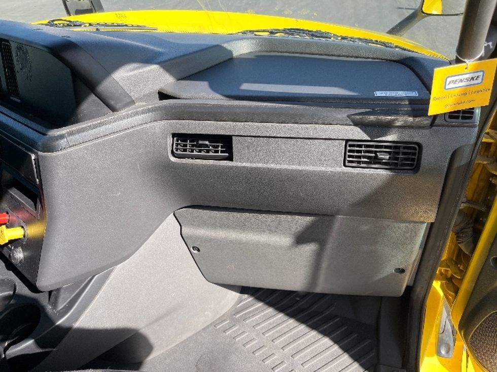 Sleeper Tractor-Heavy Duty Tractors-International-2022-LT625-El Paso-TX-649,196\n\t\tmiles-$ 34,750 - Image 14