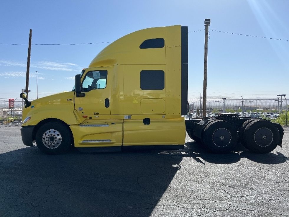 Sleeper Tractor-Heavy Duty Tractors-International-2022-LT625-El Paso-TX-649,196\n\t\tmiles-$ 34,750 - Image 4