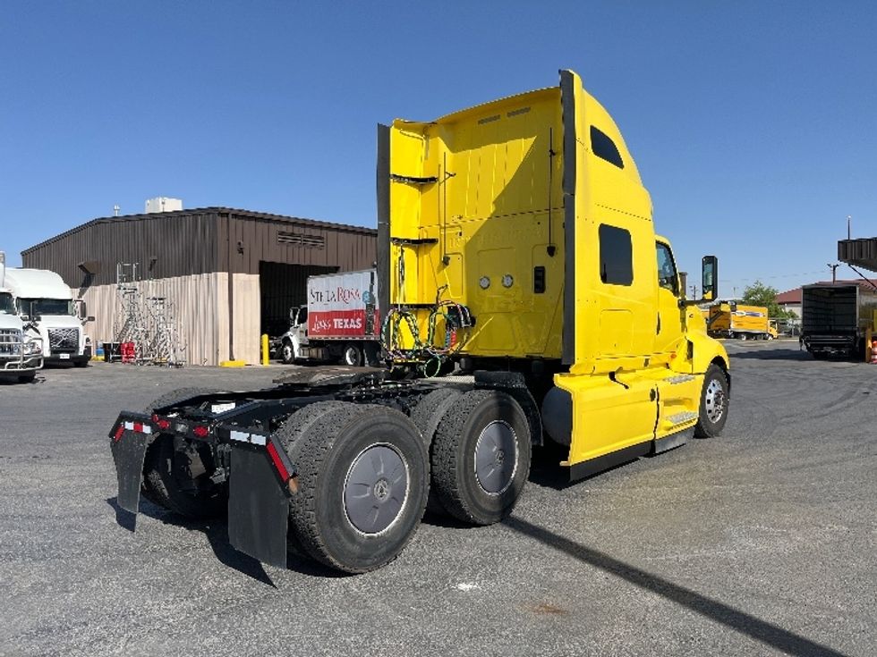 Sleeper Tractor-Heavy Duty Tractors-International-2022-LT625-El Paso-TX-649,196\n\t\tmiles-$ 34,750 - Image 7