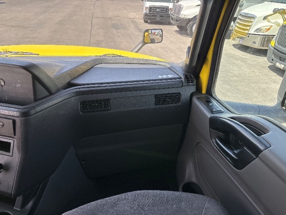 Sleeper Tractor-Heavy Duty Tractors-International-2022-LT625-El Paso-TX-666,191\n\t\tmiles-$ 34,250 - Image 14