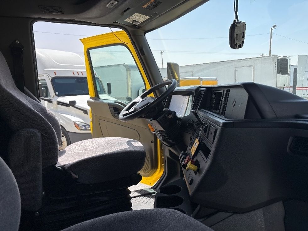Sleeper Tractor-Heavy Duty Tractors-International-2022-LT625-El Paso-TX-666,191\n\t\tmiles-$ 34,250 - Image 15