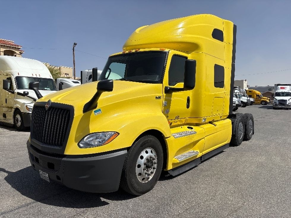 Sleeper Tractor-Heavy Duty Tractors-International-2022-LT625-El Paso-TX-666,191\n\t\tmiles-$ 34,250 - Image 3