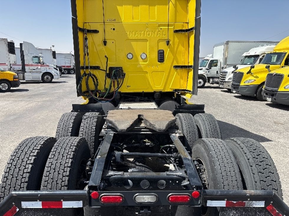 Sleeper Tractor-Heavy Duty Tractors-International-2022-LT625-El Paso-TX-666,191\n\t\tmiles-$ 34,250 - Image 6