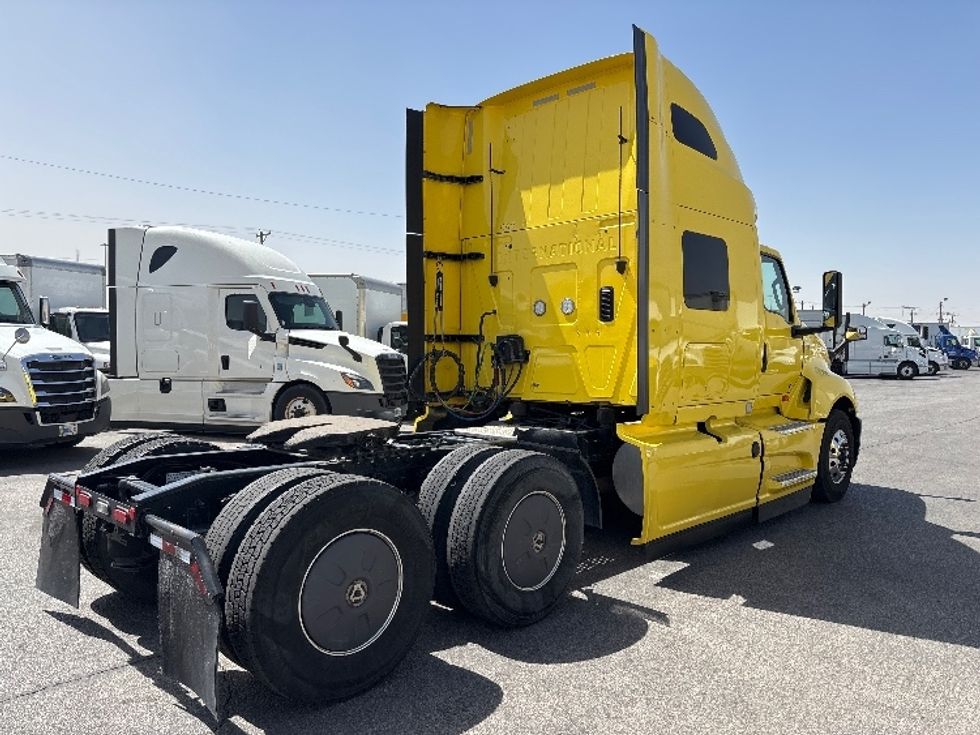 Sleeper Tractor-Heavy Duty Tractors-International-2022-LT625-El Paso-TX-666,191\n\t\tmiles-$ 34,250 - Image 7