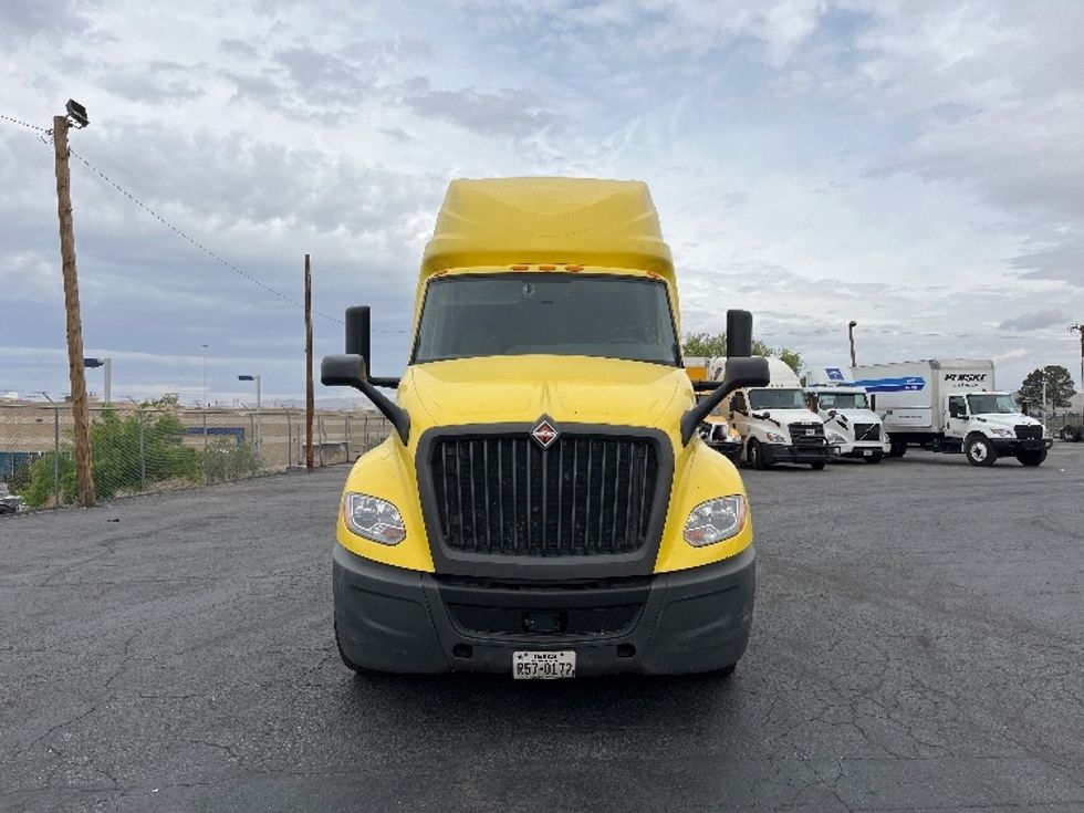 Sleeper Tractor-Heavy Duty Tractors-International-2022-LT625-El Paso-TX-675,050\n\t\tmiles-$ 34,250 - Image 2