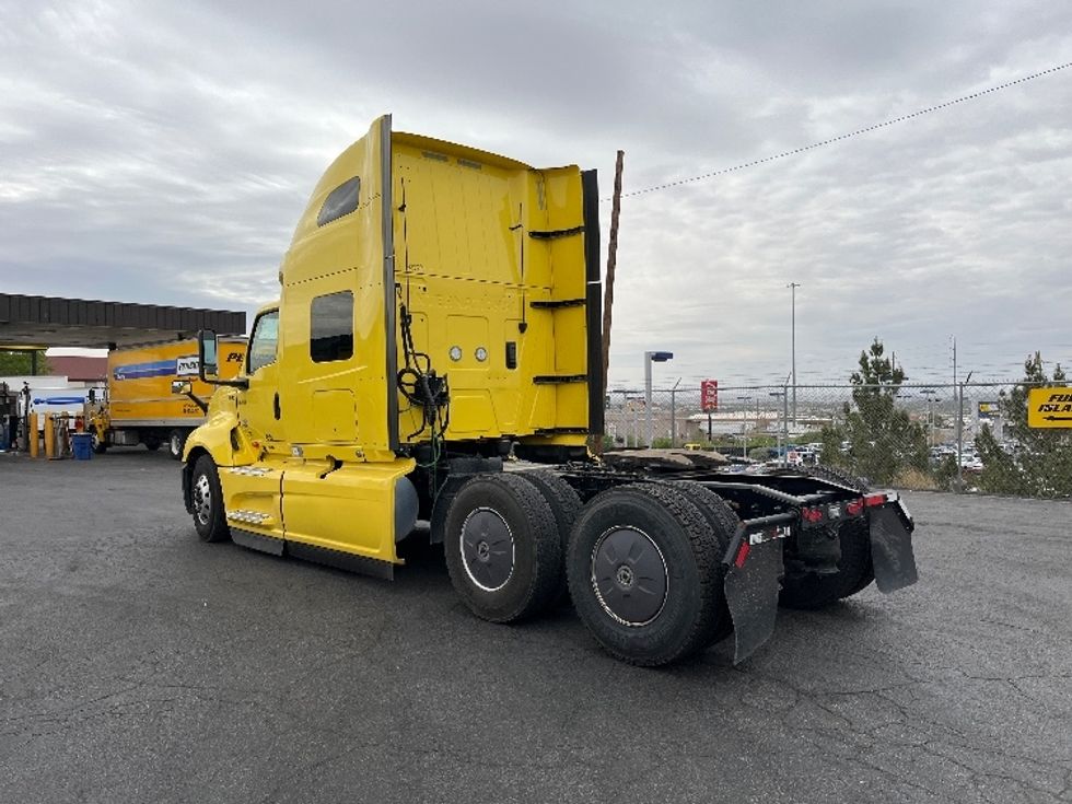 Sleeper Tractor-Heavy Duty Tractors-International-2022-LT625-El Paso-TX-675,050\n\t\tmiles-$ 34,250 - Image 5