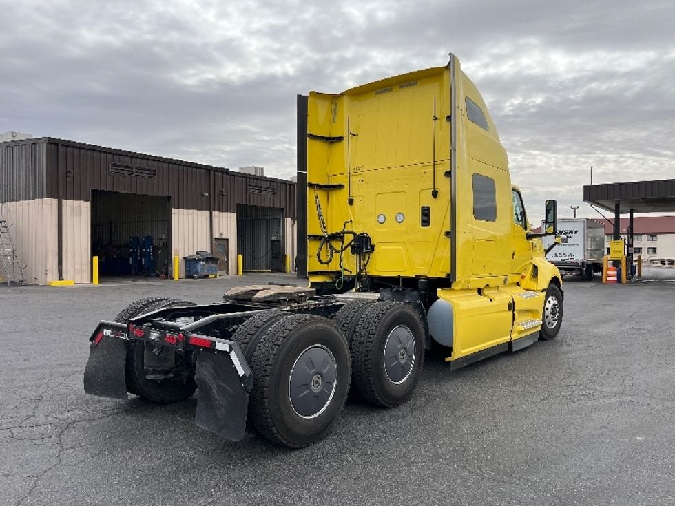Sleeper Tractor-Heavy Duty Tractors-International-2022-LT625-El Paso-TX-675,050\n\t\tmiles-$ 34,250 - Image 7