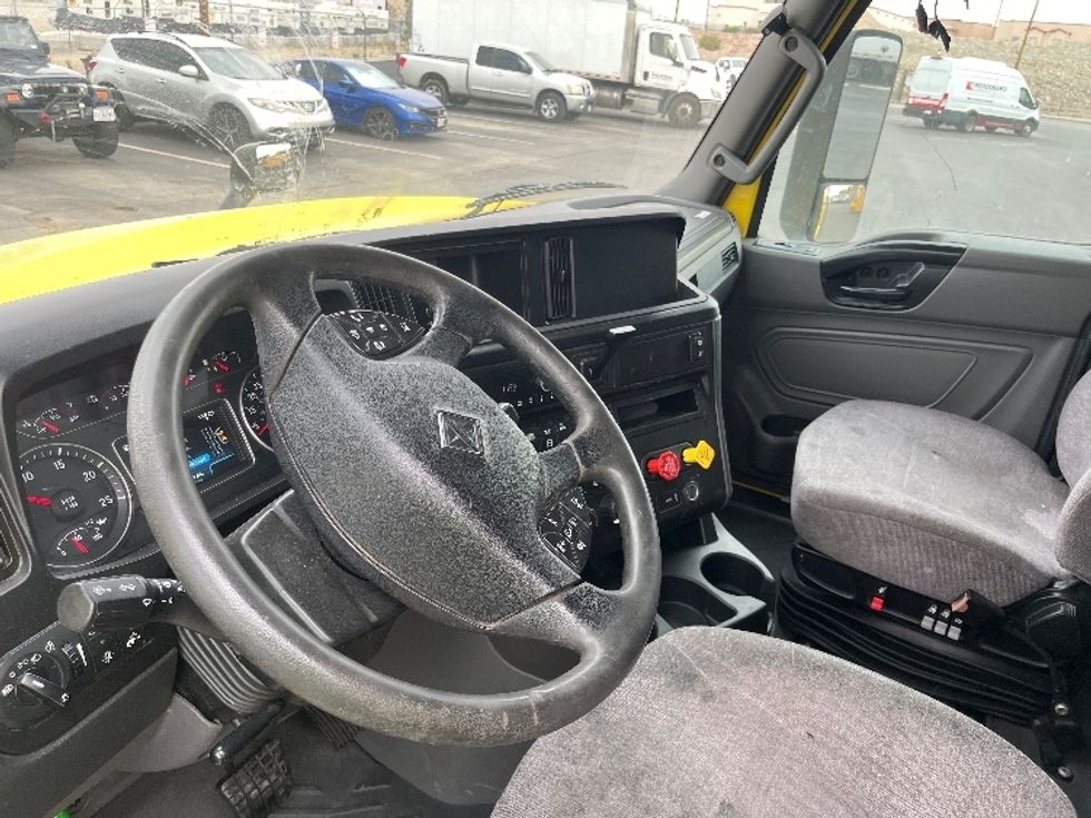 Sleeper Tractor-Heavy Duty Tractors-International-2022-LT625-El Paso-TX-689,455\n\t\tmiles-$ 32,750 - Image 10