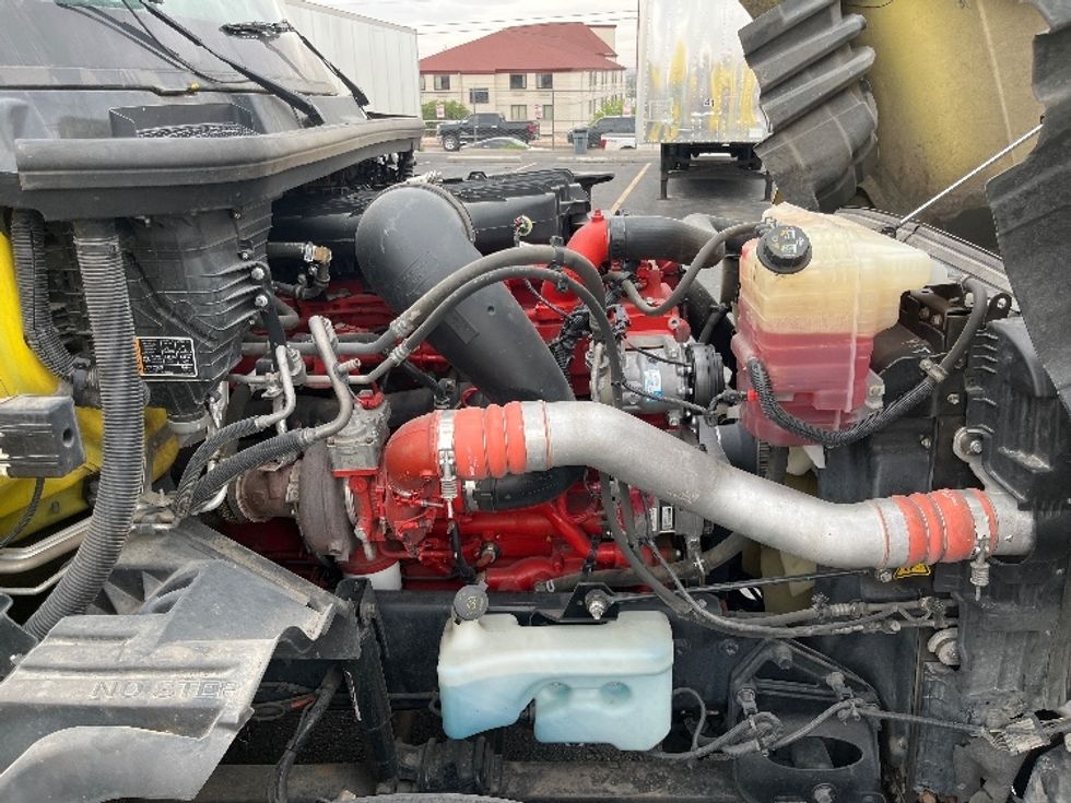 Sleeper Tractor-Heavy Duty Tractors-International-2022-LT625-El Paso-TX-689,455\n\t\tmiles-$ 32,750 - Image 20