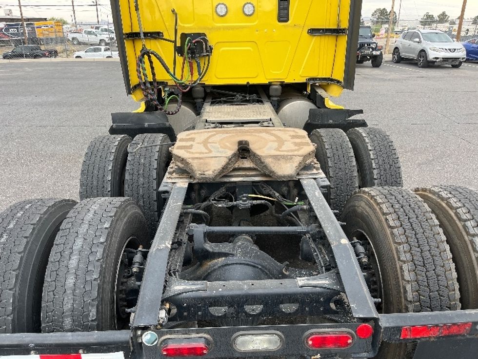 Sleeper Tractor-Heavy Duty Tractors-International-2022-LT625-El Paso-TX-689,455\n\t\tmiles-$ 32,750 - Image 6