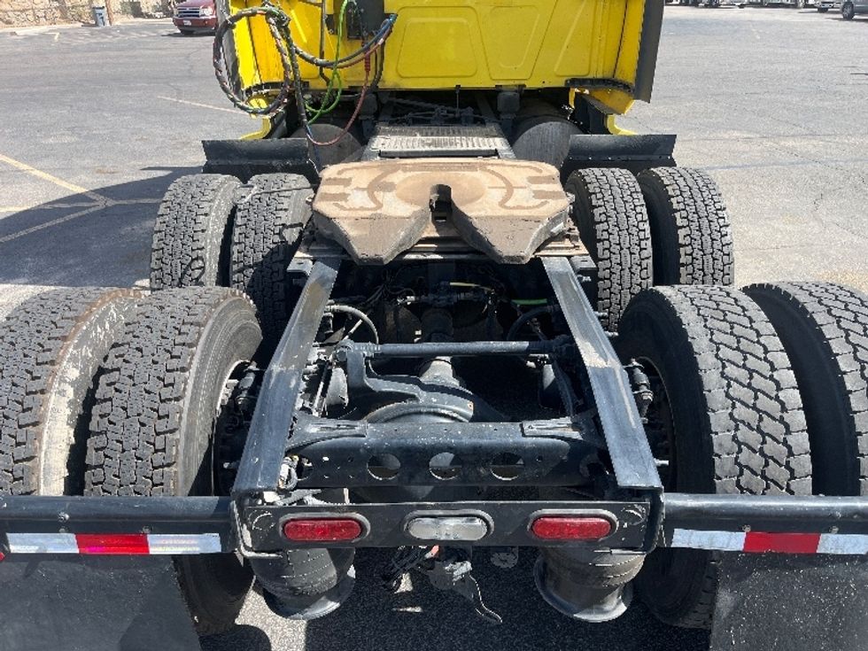 Sleeper Tractor-Heavy Duty Tractors-International-2022-LT625-El Paso-TX-693,531\n\t\tmiles-$ 32,250 - Image 6
