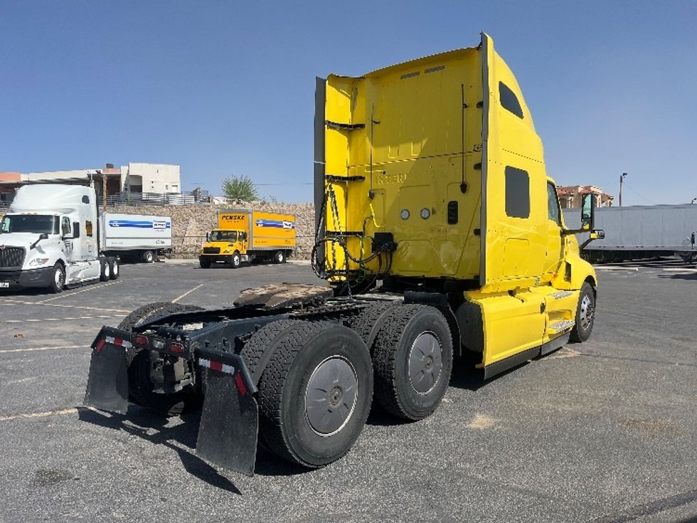 Sleeper Tractor-Heavy Duty Tractors-International-2022-LT625-El Paso-TX-693,531\n\t\tmiles-$ 32,250 - Image 7