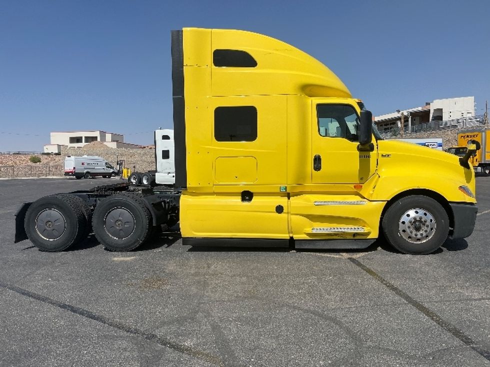 Sleeper Tractor-Heavy Duty Tractors-International-2022-LT625-El Paso-TX-693,531\n\t\tmiles-$ 32,250 - Image 8