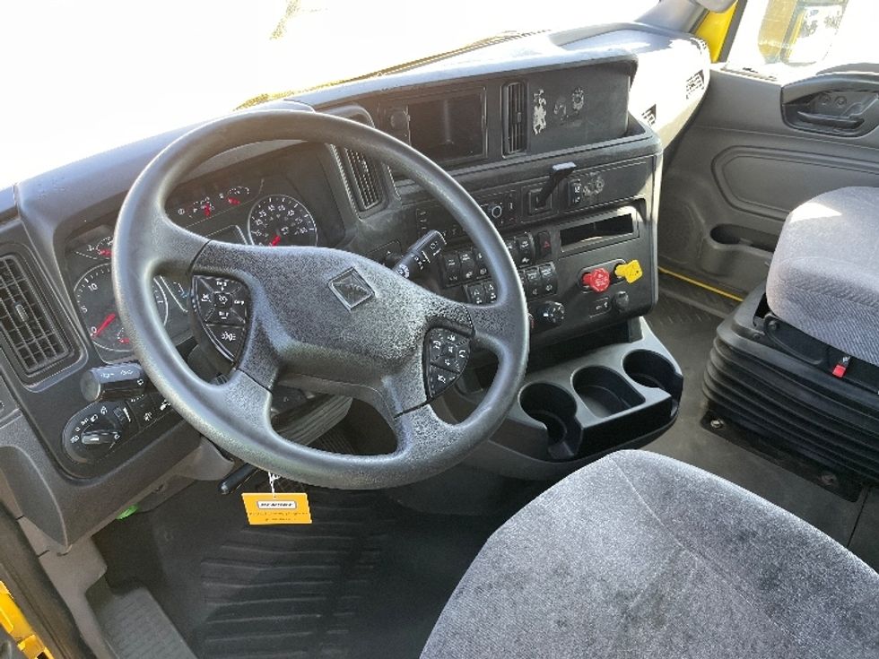 Sleeper Tractor-Heavy Duty Tractors-International-2022-LT625-El Paso-TX-729,512\n\t\tmiles-$ 30,000 - Image 10