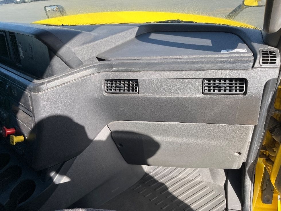 Sleeper Tractor-Heavy Duty Tractors-International-2022-LT625-El Paso-TX-729,512\n\t\tmiles-$ 30,000 - Image 14