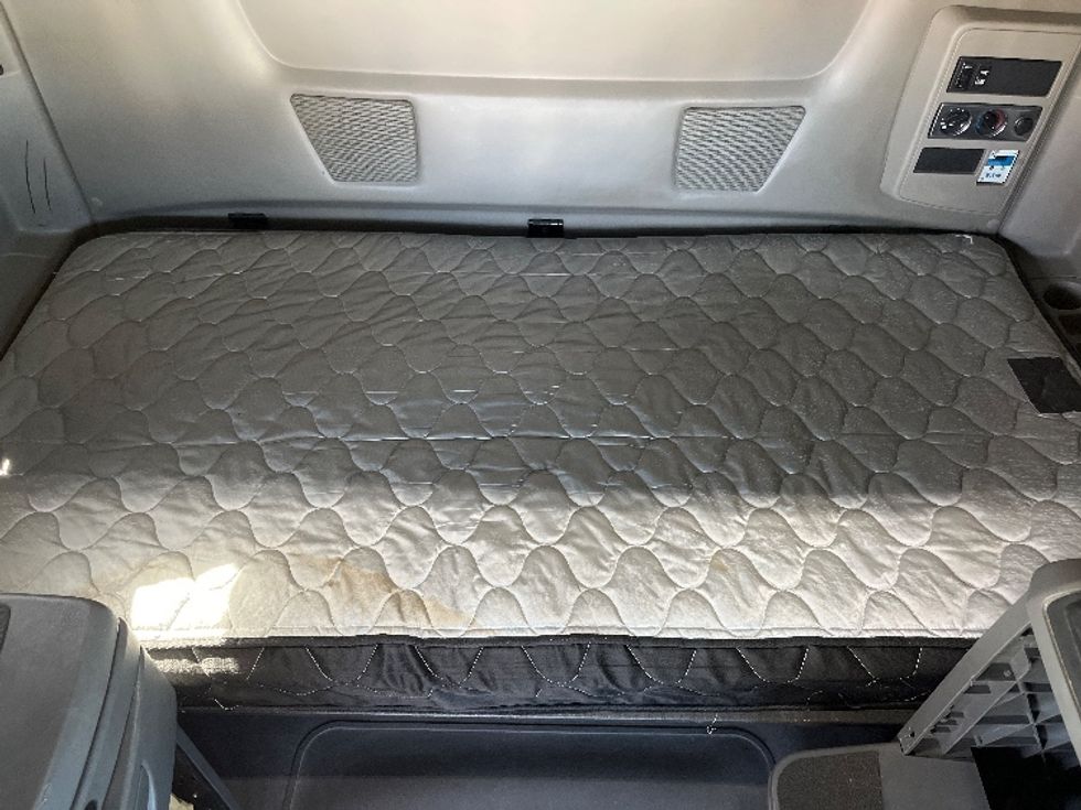 Sleeper Tractor-Heavy Duty Tractors-International-2022-LT625-El Paso-TX-729,512\n\t\tmiles-$ 30,000 - Image 17